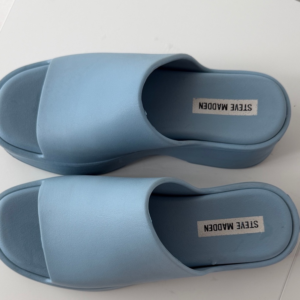 Steve Madden Baby Blue Platform Slides | 7 - Picture 2 of 4